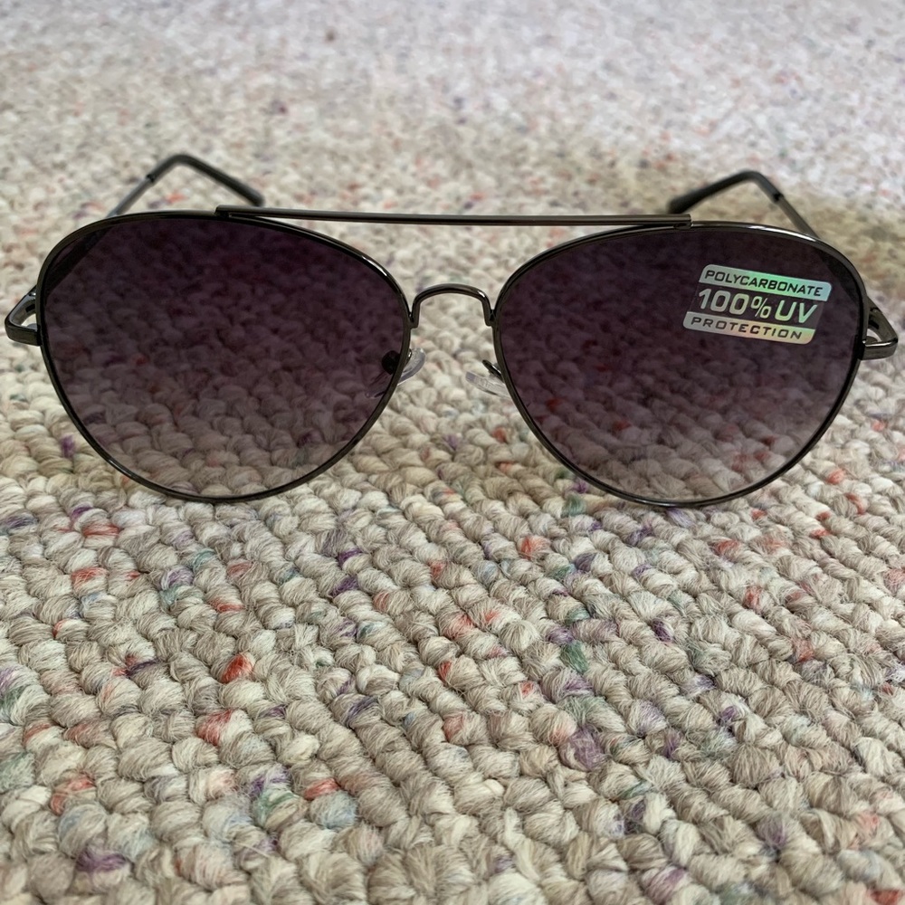 CLASSIC AVIATOR Sunglasses Black on Black NWT - Picture 2 of 6